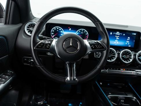 Used 2025 Mercedes-Benz GLA 250 4MATIC w/ Winter Package image 15