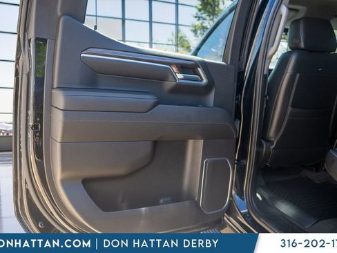 Used 2022 Chevrolet Silverado 1500 RST w/ Z71 Off-Road Package AWD/4WD image 21