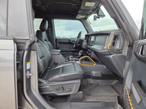 Used 2024 Ford Bronco Badlands AWD/4WD image 19