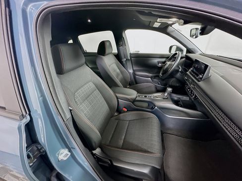 Used 2023 Honda HR-V Sport image 29