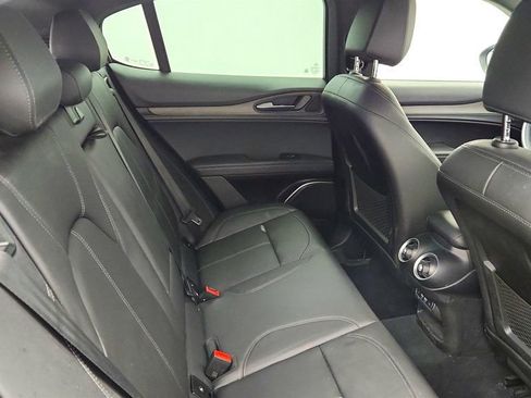 Used 2022 Alfa Romeo Stelvio Ti AWD/4WD image 24