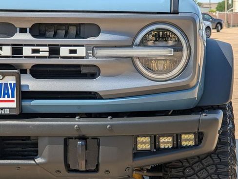 Used 2021 Ford Bronco Big Bend w/ Sasquatch Package AWD/4WD image 9