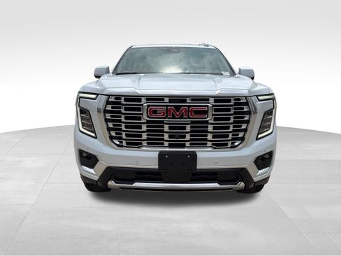 New 2026 GMC Yukon XL Denali w/ Sun & Power Step Package AWD/4WD image 18