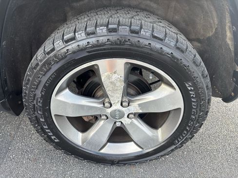 Used 2014 Jeep Grand Cherokee Limited w/ Luxury Group II image 26