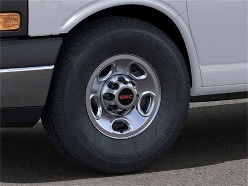 New 2024 GMC Savana 2500 w/ Driver Convenience Package image 9