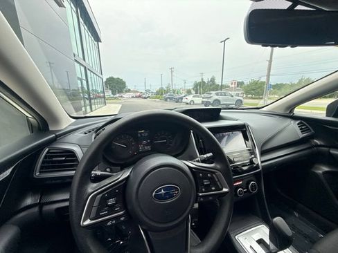 Used 2021 Subaru Crosstrek 2.0i AWD/4WD image 19