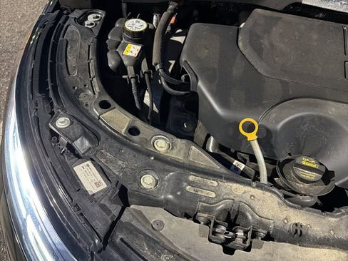 Used 2022 Land Rover Range Rover Evoque SE image 27