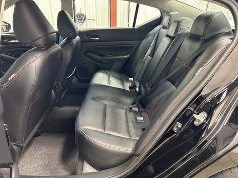 Used 2023 Nissan Altima 2.0 SR FWD image 17