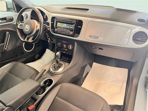 Used 2014 Volkswagen Beetle 1.8T image 10