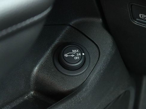Used 2023 GMC Terrain SLE w/ Driver Convenience Package AWD/4WD image 26