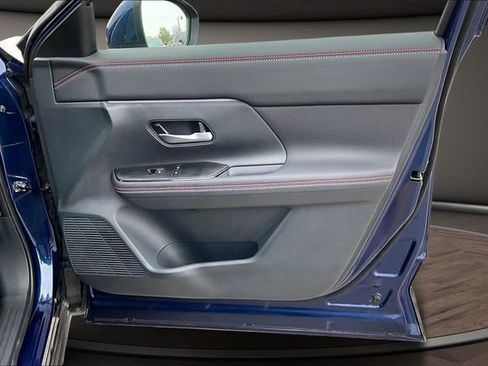 Certified 2025 Nissan Kicks SR w/ Interior Electronics Package image 22