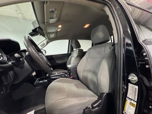 Used 2019 Toyota Tacoma SR w/ SR Convenience Package image 15