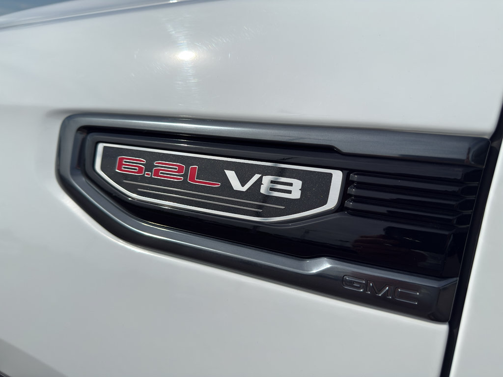 Used 2022 GMC Sierra 1500 AT4 w/ AT4 Premium Package AWD/4WD image 10