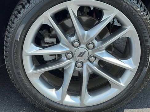 Used 2022 Dodge Challenger GT w/ Driver Convenience Group AWD/4WD image 6