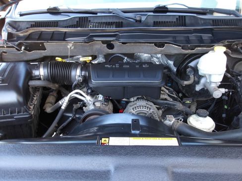 Used 2012 RAM 1500 Classic SLT image 25