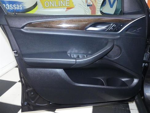 Used 2022 BMW X3 xDrive30i w/ Convenience Package image 22