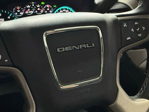Used 2018 GMC Yukon Denali w/ Denali Ultimate Package image 23
