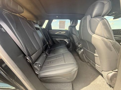 Certified 2024 Cadillac Lyriq Luxury AWD/4WD image 35