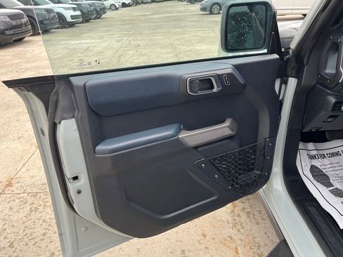 Used 2023 Ford Bronco Outer Banks image 10