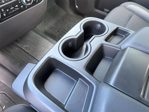 New 2025 GMC Sierra 1500 Elevation image 11