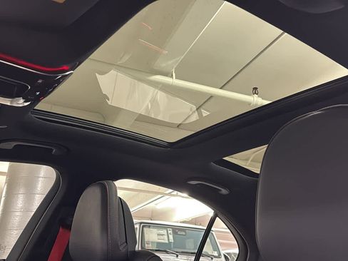 Used 2025 Mercedes-Benz C 43 AMG 4MATIC Sedan image 25