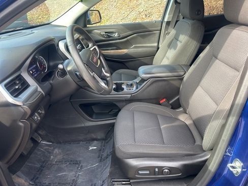 Certified 2023 GMC Acadia SLE w/ Driver Convenience Package image 22