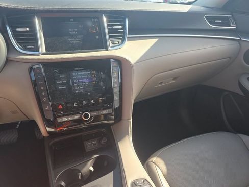 Certified 2023 INFINITI QX50 Luxe FWD image 10