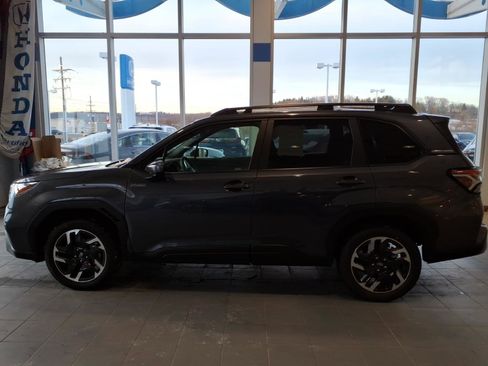 Certified 2025 Subaru Forester Premium image 7