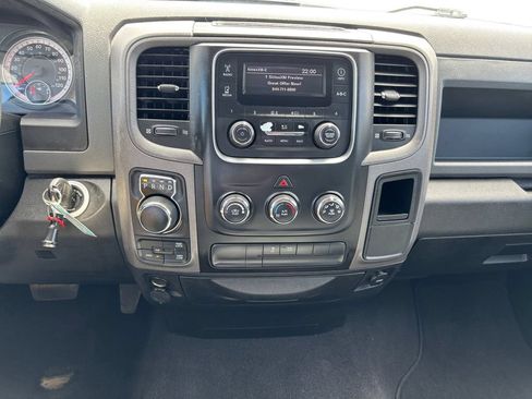 Used 2019 RAM 1500 Express AWD/4WD image 12