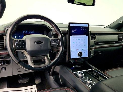 Used 2023 Ford Expedition Limited AWD/4WD image 12