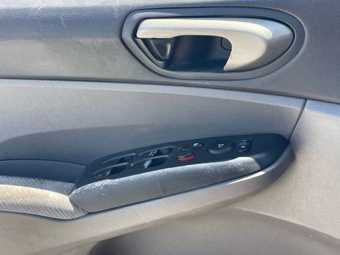 Used 2011 Honda Civic LX image 5