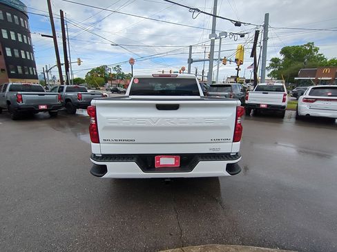 Used 2025 Chevrolet Silverado 1500 Custom image 7