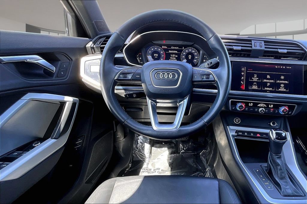 Used 2022 Audi Q3 2.0T Premium w/ Convenience Package AWD/4WD image 8