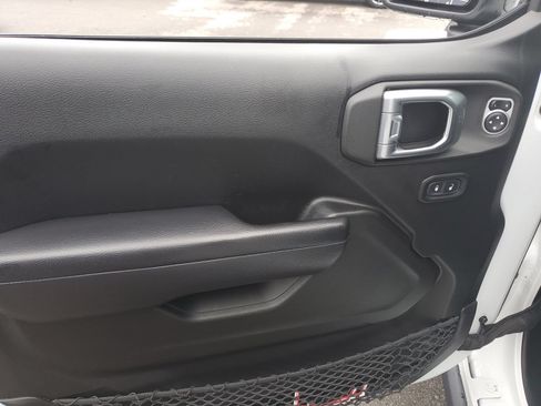 Used 2019 Jeep Wrangler Unlimited Rubicon AWD/4WD image 18