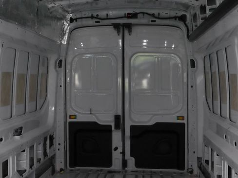 Used 2022 Ford Transit 250 148 High Roof Extended RWD image 9