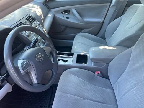 Used 2009 Toyota Camry FWD image 11