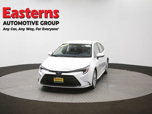 Used 2024 Toyota Corolla LE w/ LE Convenience Package FWD image 53