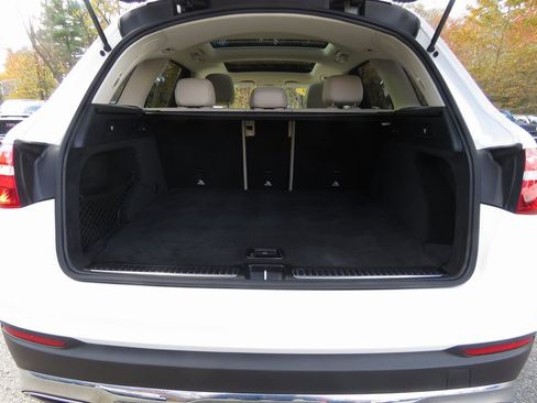 Used 2019 Mercedes-Benz GLC 300 4MATIC image 18