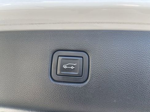 Used 2023 Chevrolet Blazer LT image 15