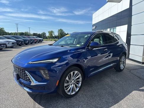 Certified 2024 Buick Envision Avenir AWD/4WD image 3