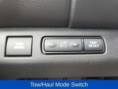 Used 2025 Nissan Frontier SV w/ SV Convenience Package image 22