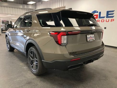New 2026 Ford Explorer ST-Line w/ ST-Line Street Pack AWD/4WD image 8