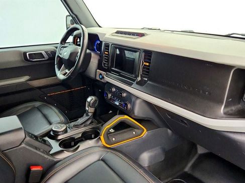 Used 2022 Ford Bronco Badlands w/ Sasquatch Package AWD/4WD image 25