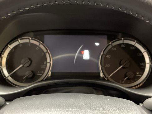 Used 2026 Toyota Highlander XLE image 21