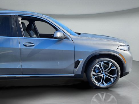 New 2026 BMW X5 sDrive40i w/ Premium Package image 41
