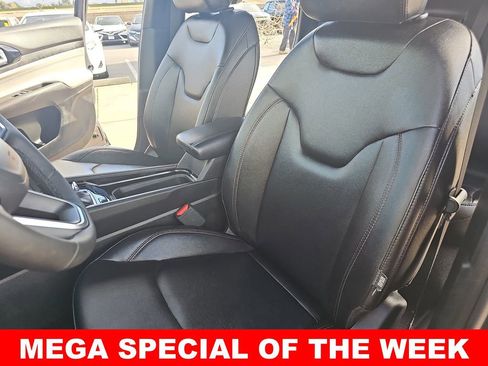 Used 2024 Jeep Compass Limited image 14