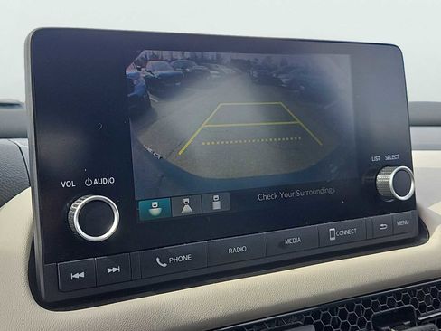 Used 2023 Honda HR-V LX image 15