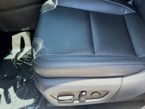 Used 2025 Lexus NX 250 FWD w/ Accessory Package (2T) image 18