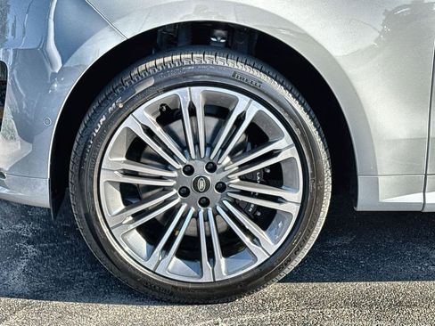 Certified 2025 Land Rover Range Rover Sport Dynamic SE image 9