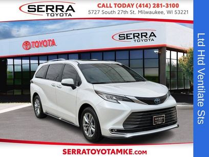 Used 2025 Toyota Sienna Limited